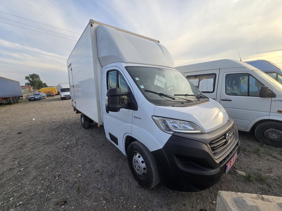 Fiat Ducato Maxi cu lift, motor IVECO