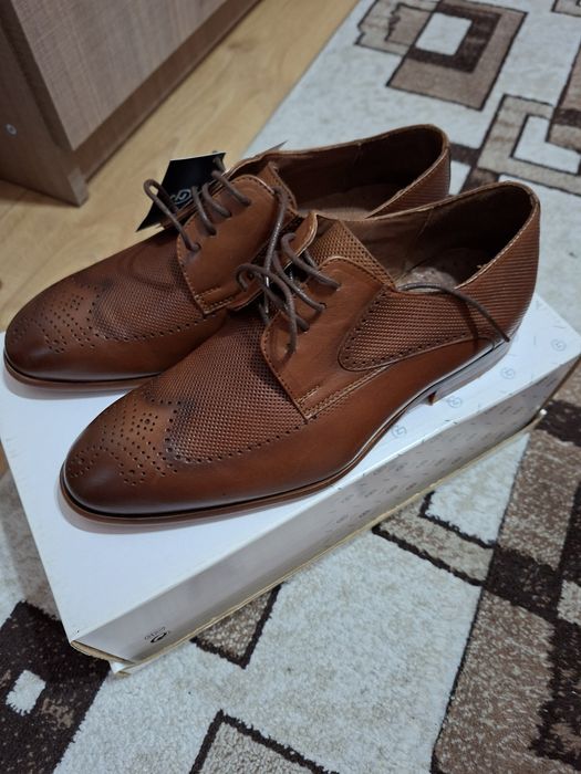 Pantofi piele nevalis