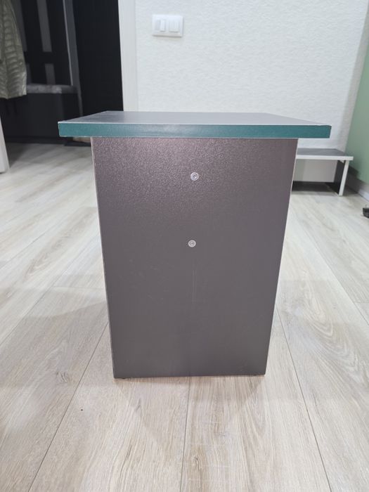 Табуретка, стул,