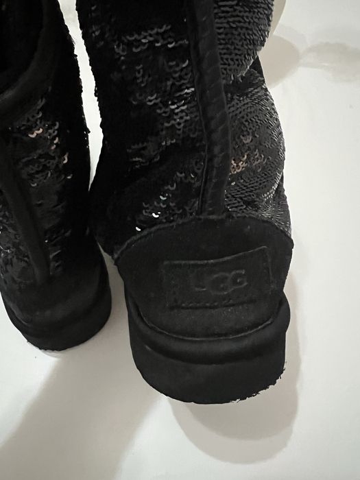UGG с паети оригинални
