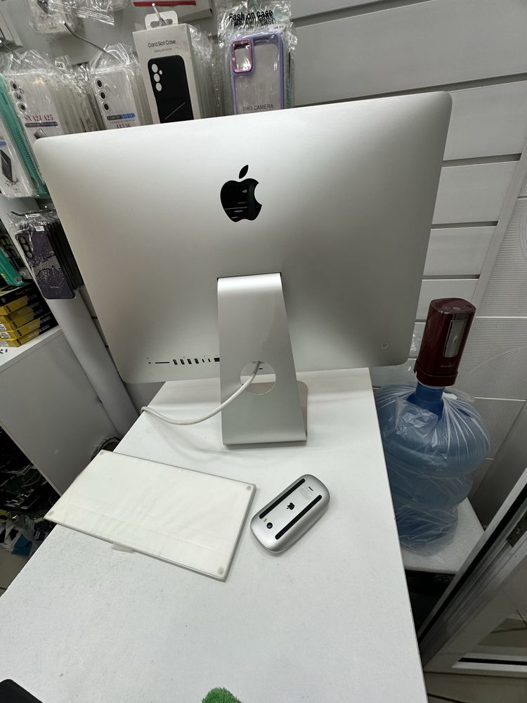 Imac 2017гг 21.5 в идеальном состоянии