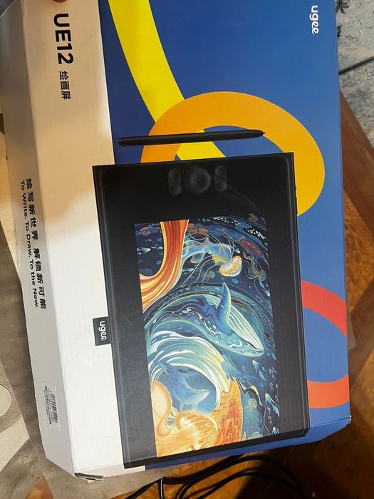 Продается графический планшет Ugee UE12