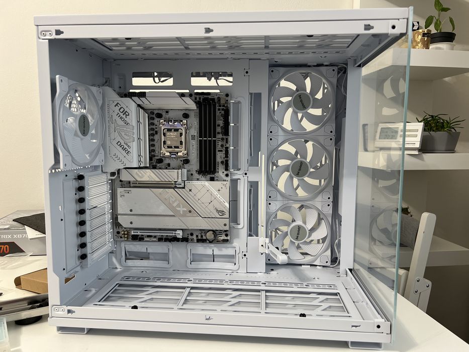 Vand carcasa bequiet! Light Base 900FX