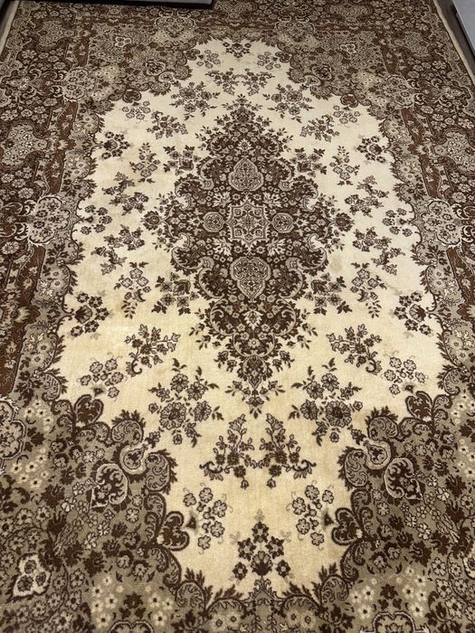 Продам ковер 2/3