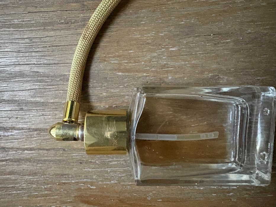 Sticluță parfum goala pt femei din cristal cu pompă, retro vintage