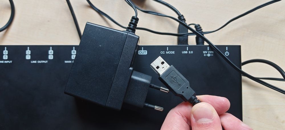 Placă de sunet Steinberg UR 44