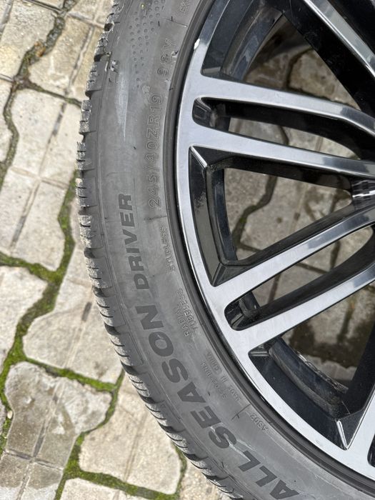 Anvelope noi dot 25, set 245/40/19 si 275/35/19 all seasone iarna