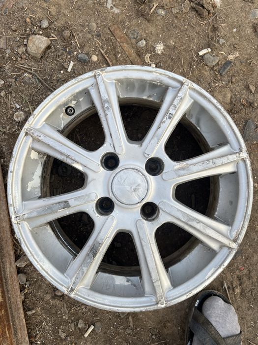 Диски в хорошем состояние только надо осведить