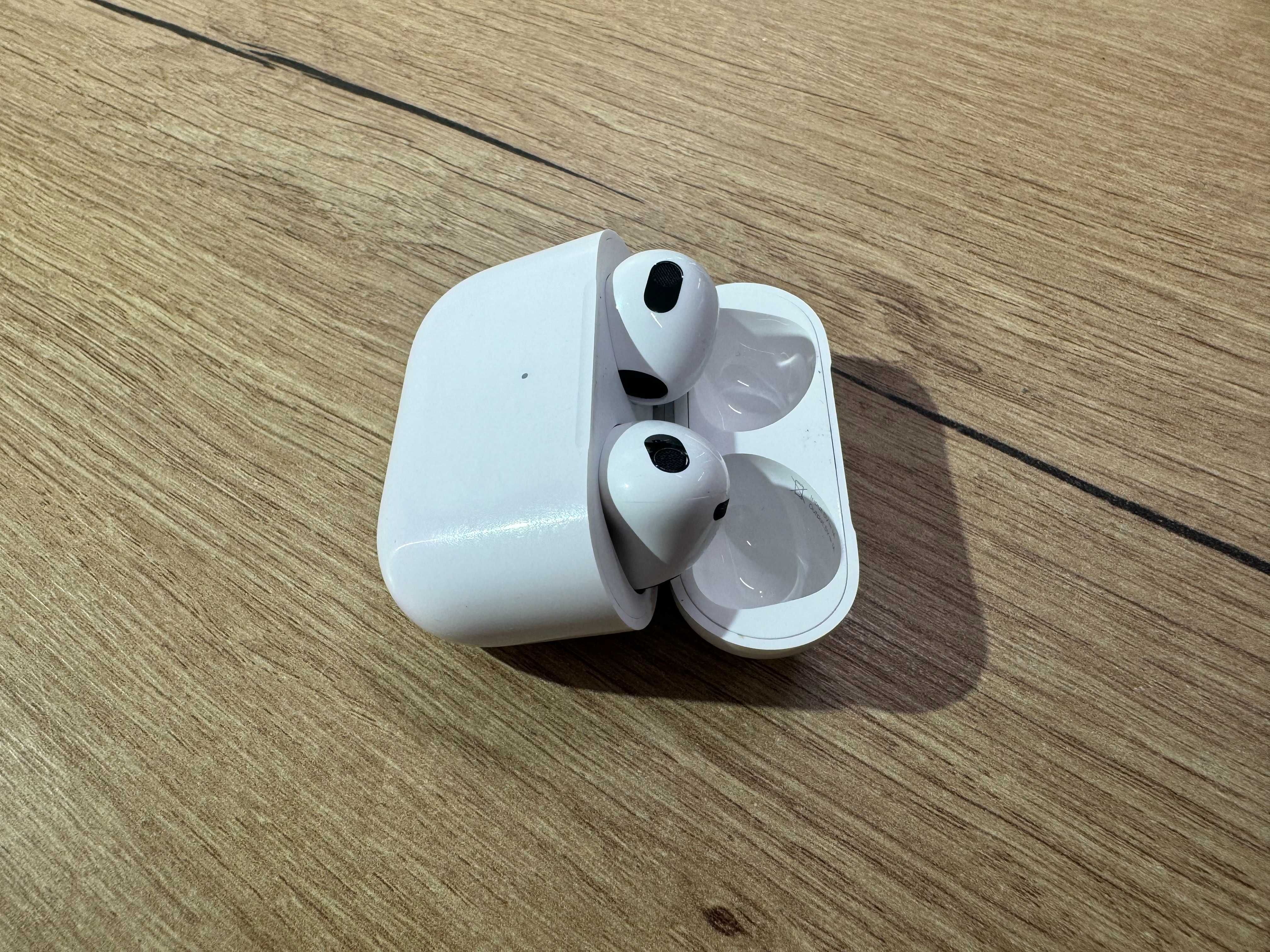 Apple AirPods (3rd Gen 2021) | Factura & Garantie |