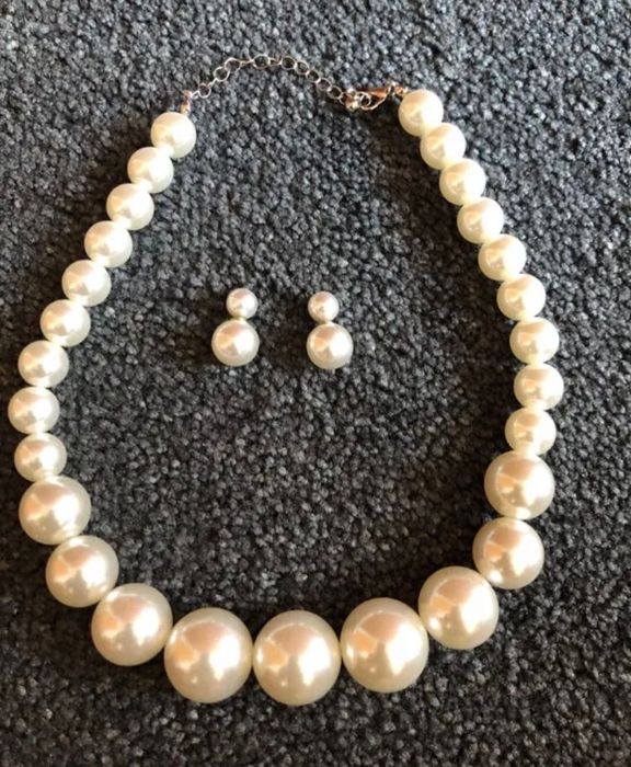 Vand set bijuterii perle