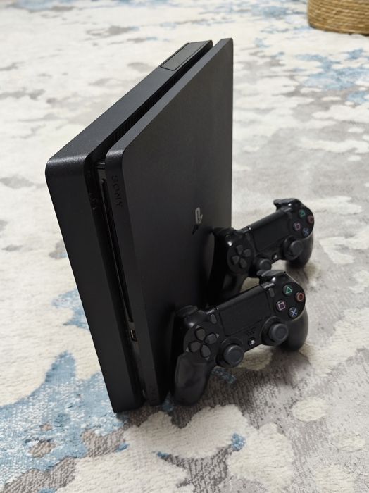 Consola Ps4 slim