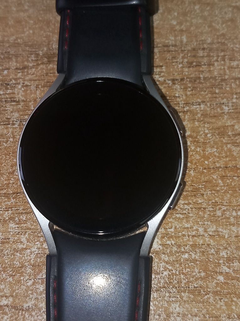 Продавам Samsung Galaxy watch 5 40mm