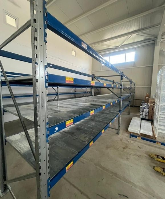 Rafturi metalice depozitare marfa 79