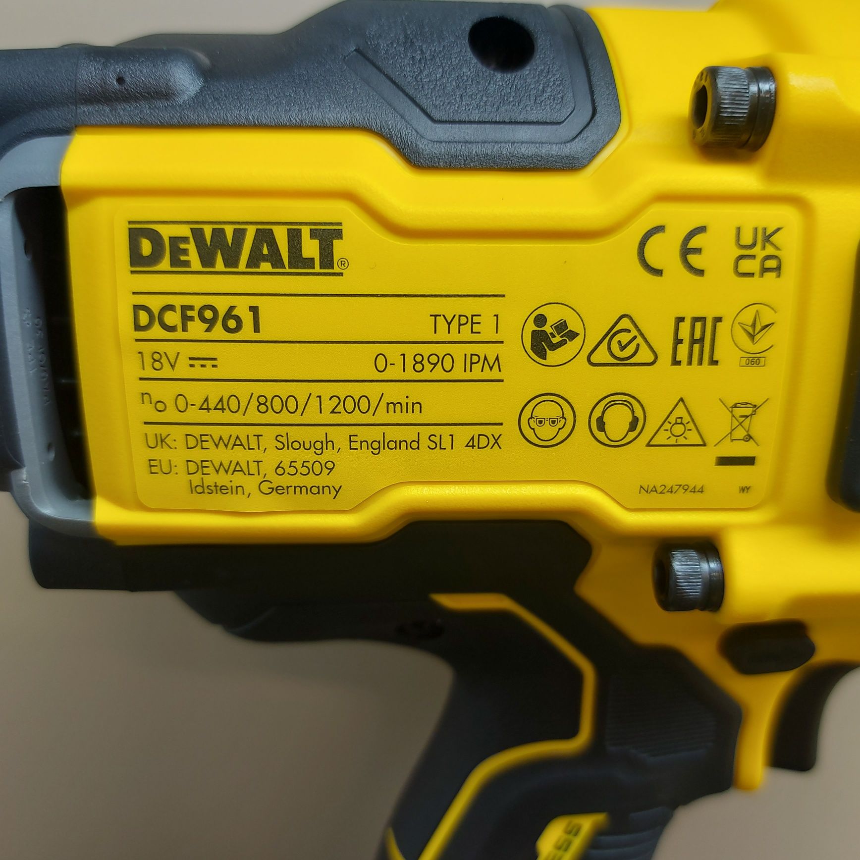 ПРОМОЦИЯ.Акумулаторен гайковерт Dewalt DCF961NT