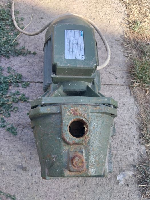 Pompă apă hidrofor