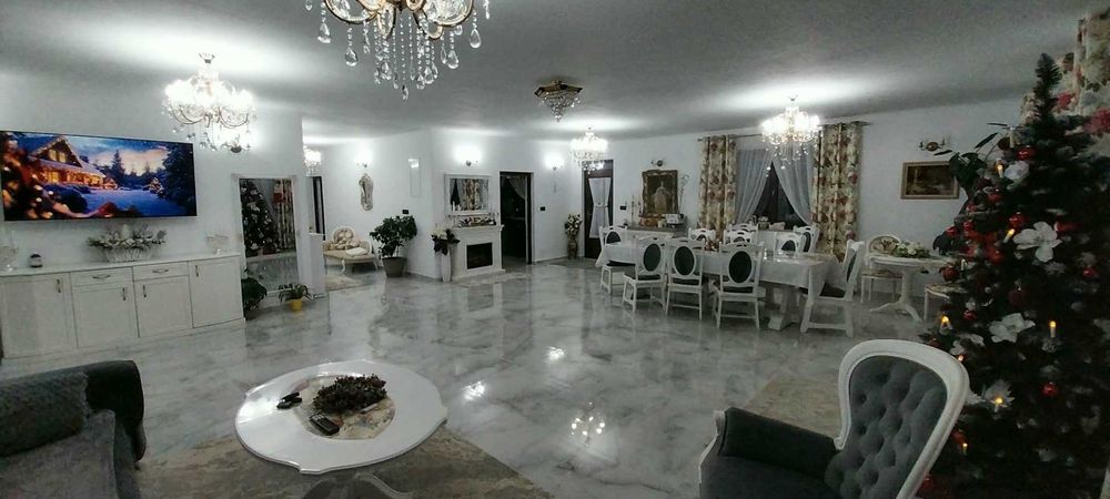 Village de închiriat în zona Colibiței