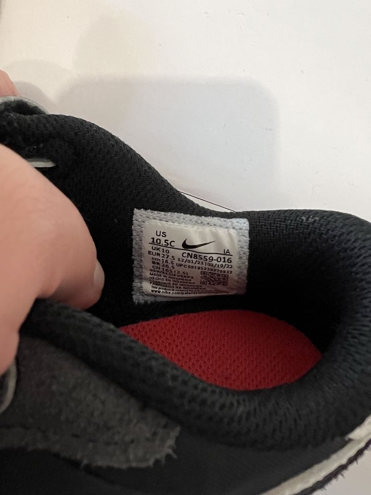 Adidasi Nike copii noi marime 27,5