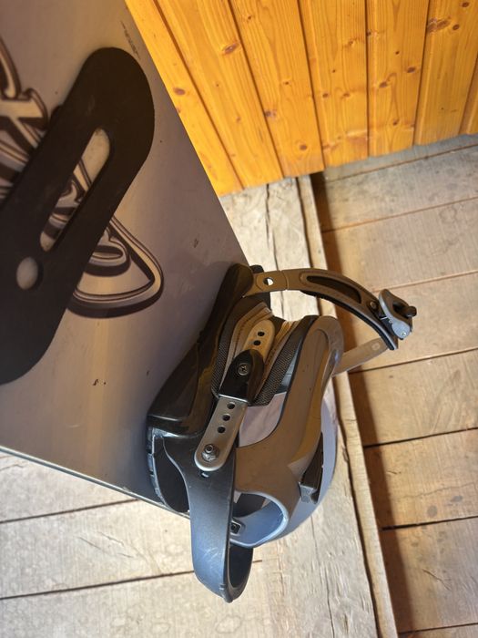 Placa snowboard Nidecker 145 cu legaturi Factory