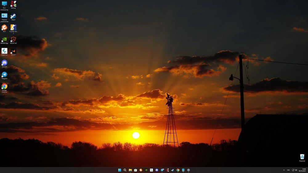 Продам настольный компьютер (AMD Ryzen™ 7 9700X / RTX™ 5060 Ti / 32GB)