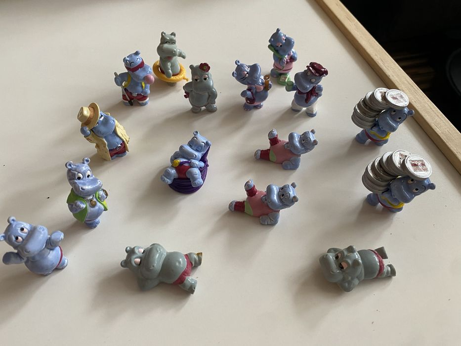 Kinder играчки от шоколадови яйца