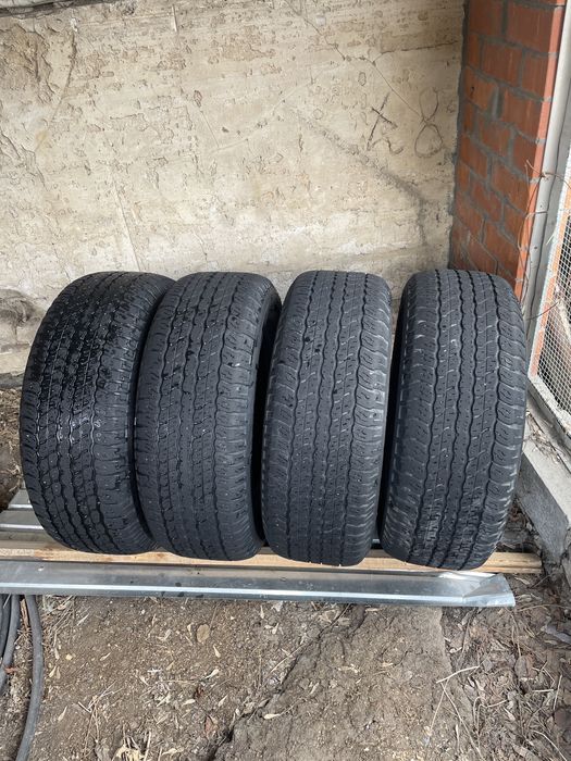 Продам шины на внедорожник