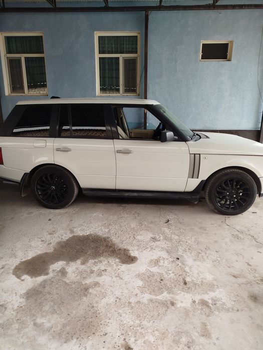 Авто Ранж ровер 2004г 4.4 м62 продажа или обмен