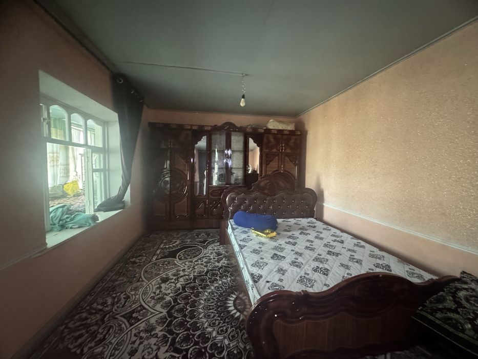 Yotoqxona mebellari, spalni matraslari juda yaxshinsifatli