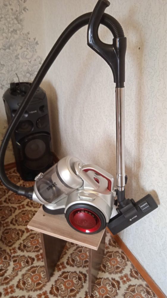 Пылесос - Vitek Smart