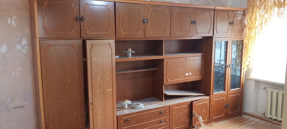 Отдам стенку даром самовывоз