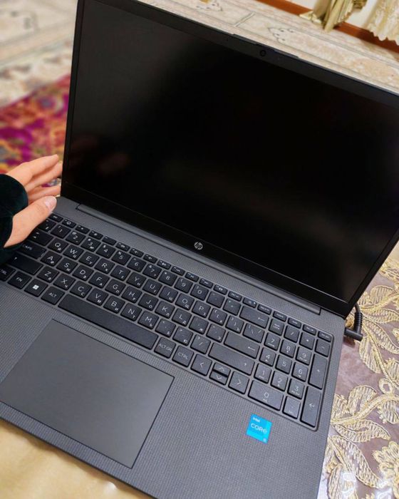 Hp core i5 / 13 - Avlod 8/512