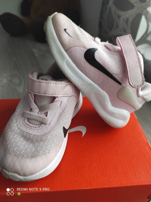 Маратонки Nike Revolution 7 - номер 22