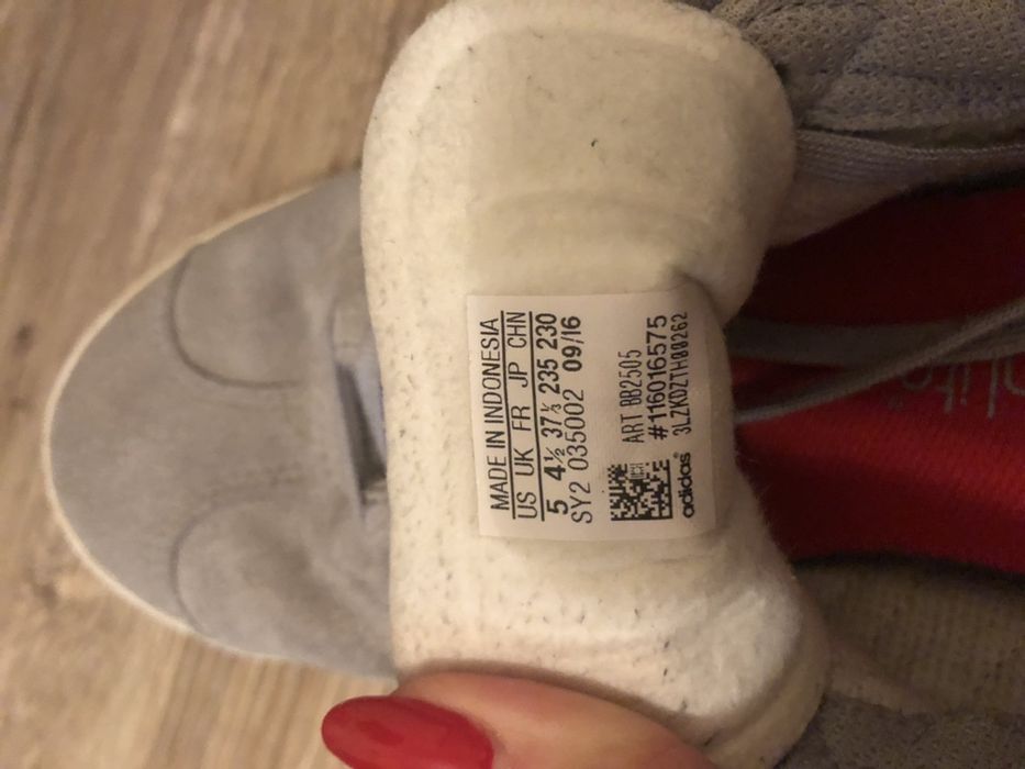 Дамски боти и маратонки