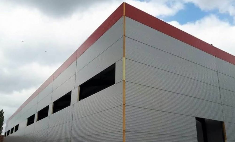 Vand hala metalica 15x35,structura,panouri sandwich și alte dimensiuni