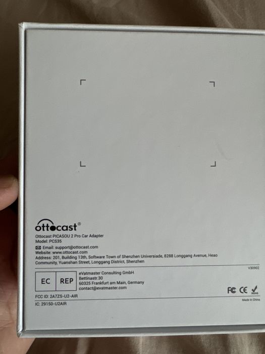 Ottocast AI Box Wireless CarPlay Android Auto Netflix Youtube SIM 4G