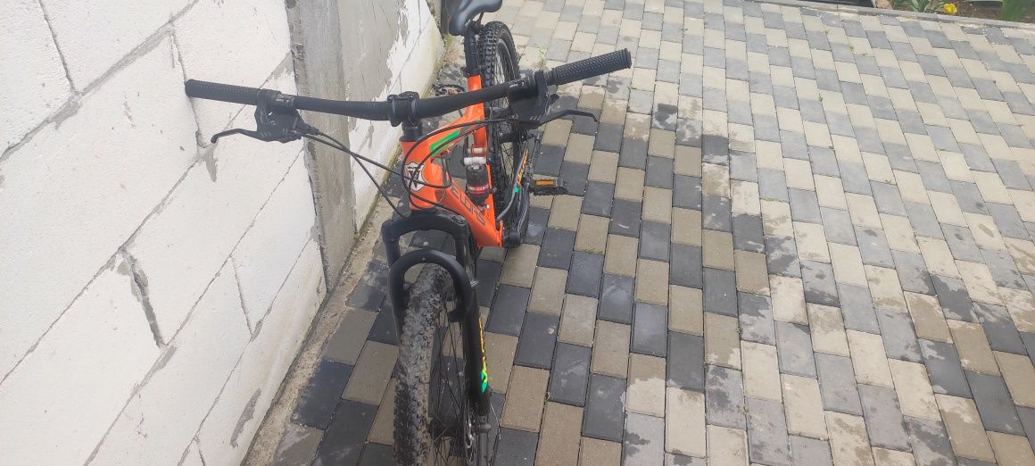 Vând bicicleta Velors Matador jsx2661 aproape nouă