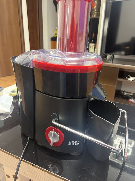 Storcător de fructe Russell Hobbs