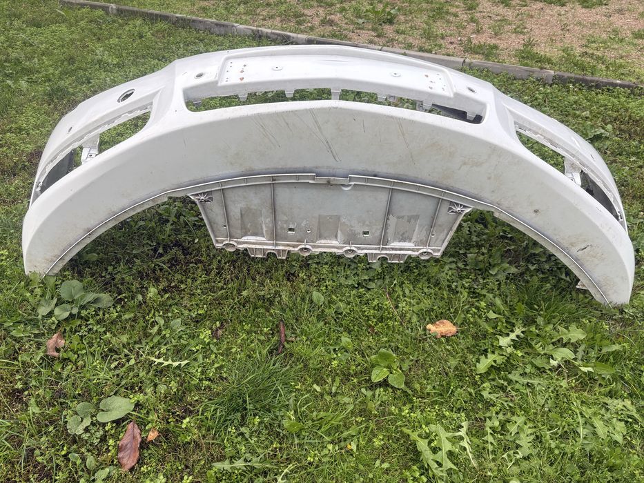 Предна броня за Опел Инсигниа / Opel Insignia A  2009 - 2012