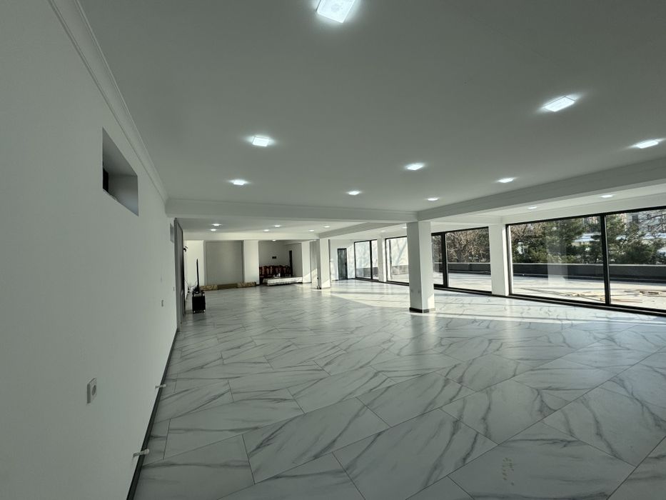 Biznesingiz uchun ijaraga zoʻr joy 170 kv yopiq 100 kv ochiq