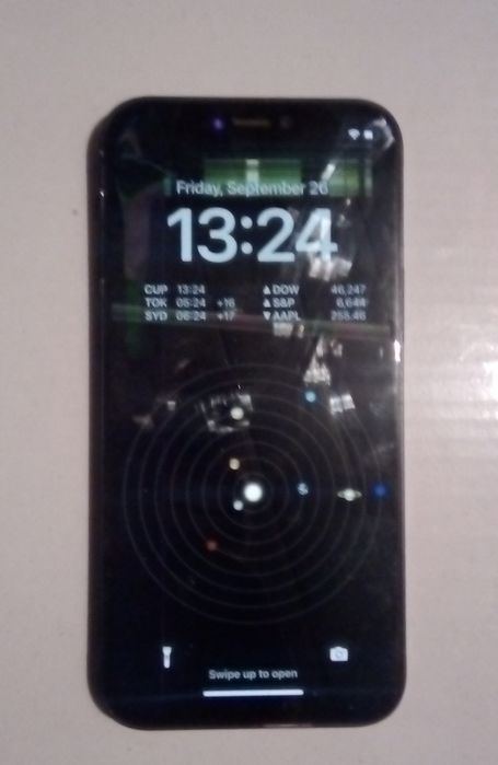 iPhone 12 mini cu bateria 83%
