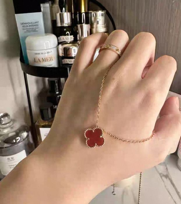 Van cleef золотой кулон 750 проба