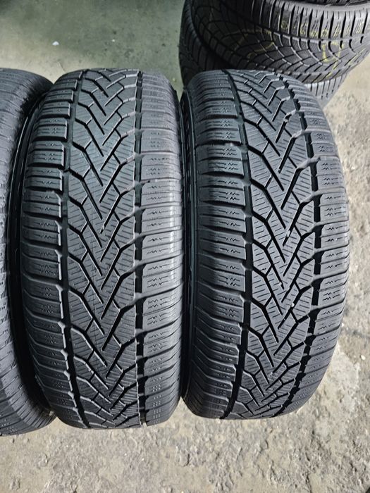4 anvelope iarna 195 65 15 Semperit 6mm