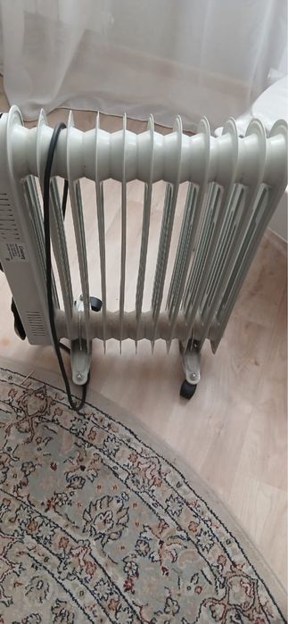 Продам масляный радиатор Elenberg