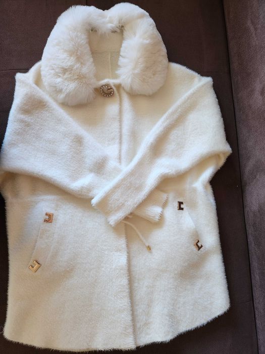 Кашмирена жилетка -палто НОВА!