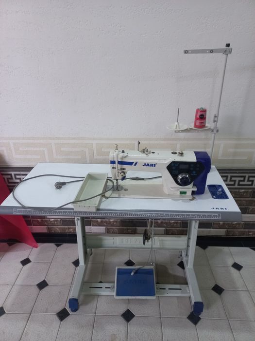 Tikuv mashinasi "Jari"/Швейная машина "Jari"