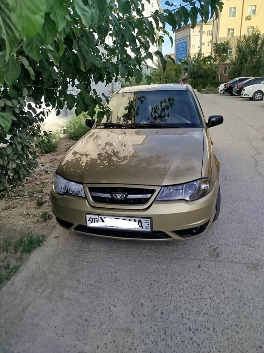 Нексия 2  автомобиль.