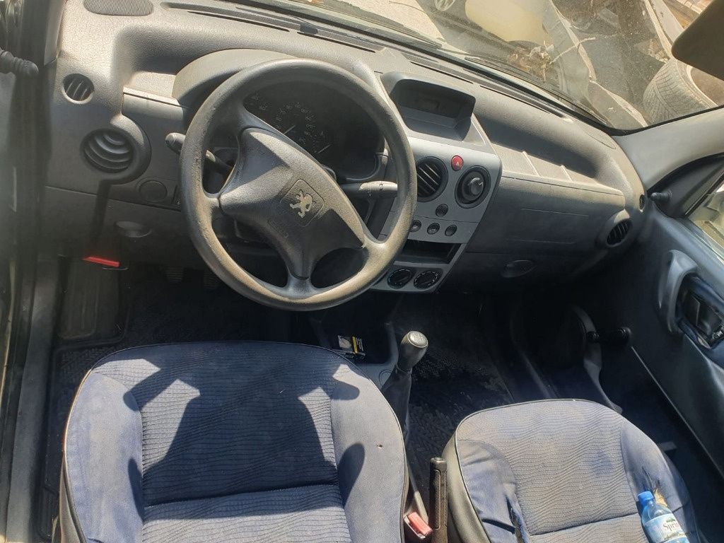 bloc lumini maneta semnalizare debitmetru kit pornire Peugeot Partner motor 1.6hdi  9HX dezmembrez