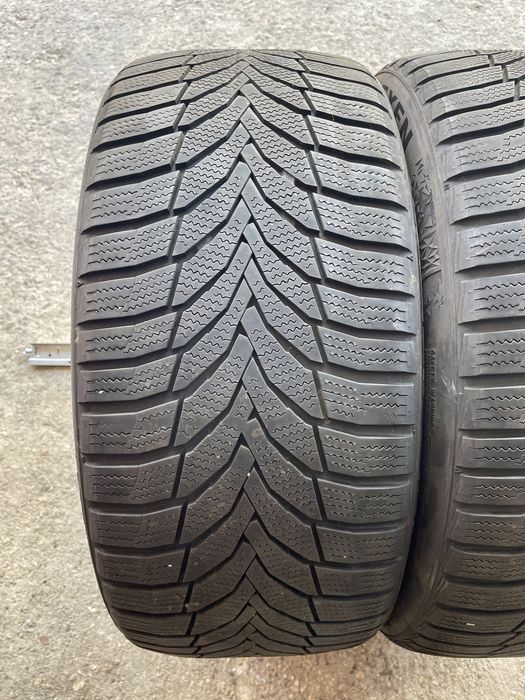 2 броя Зимни Гуми 235/40/18 NEXEN