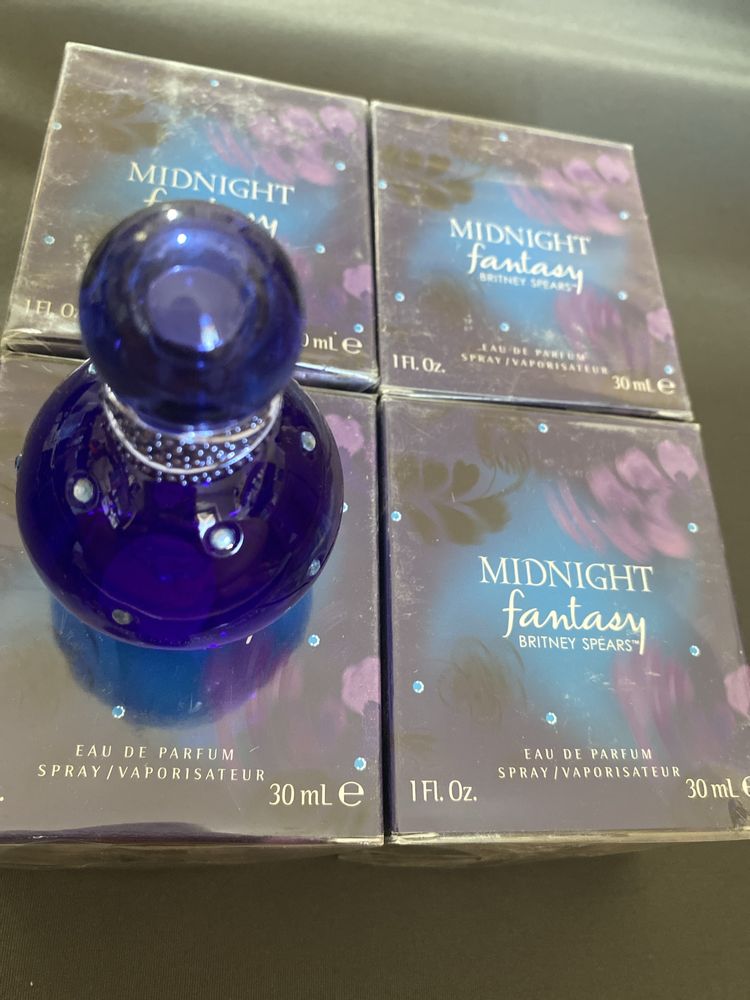 Apa de parfum britney spears fantasy midnight