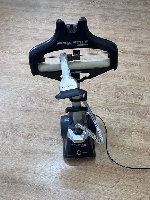Отпариватель для одежды Б/У (ROWENTA). Рабочий, отличное состояние!