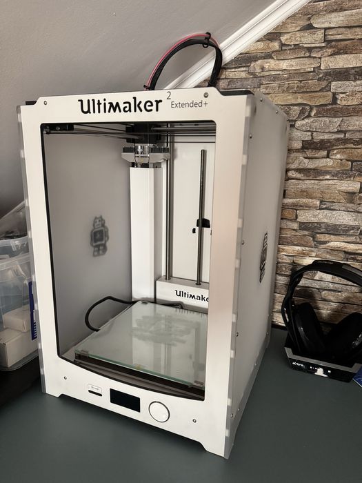 Imprimanta 3D Ultimaker 2 Extended / Cu doar 378 de ore